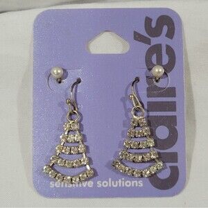🎉5 For $10🎉 - Claires rhinestone chandelier 2 pairs of earring